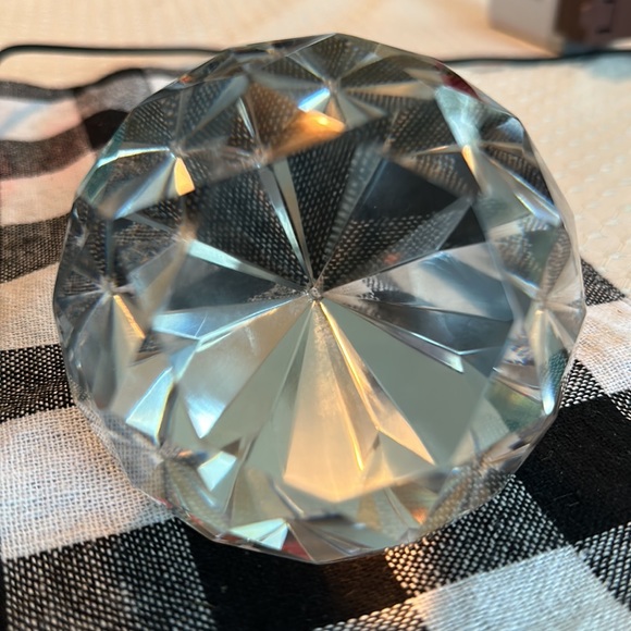 Chrystal Teardrop Diamond Shape Paperweight 9x4.5” - Picture 8 of 10